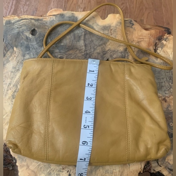 Vintage Pleated Leather Crossbody Bag - Tan/Light Brown - Picture 6 of 6